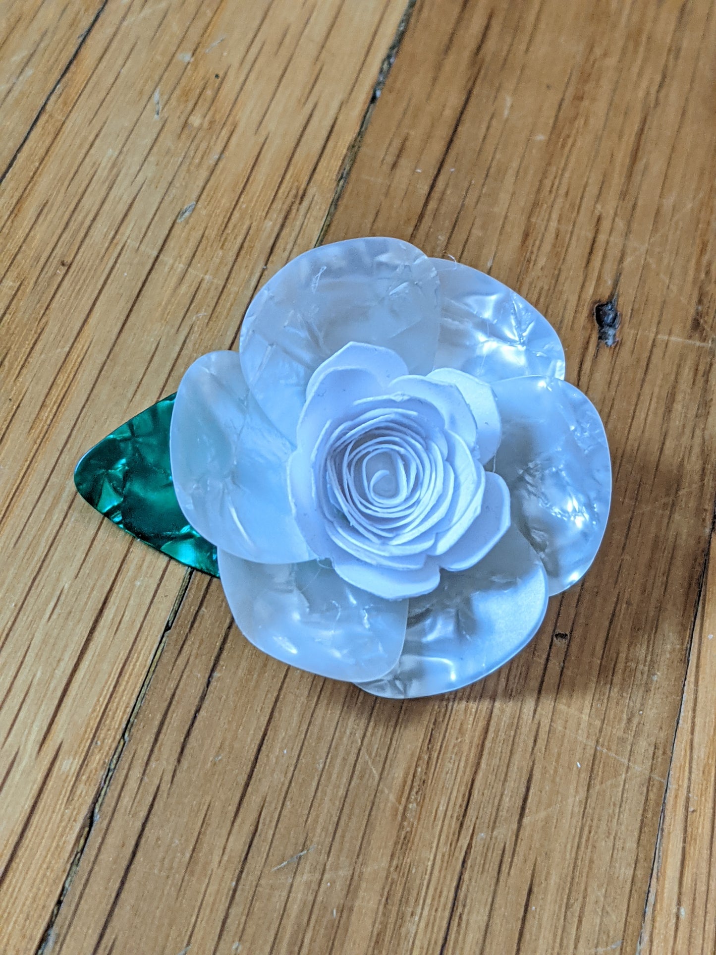 Guitar pick boutonniere - white